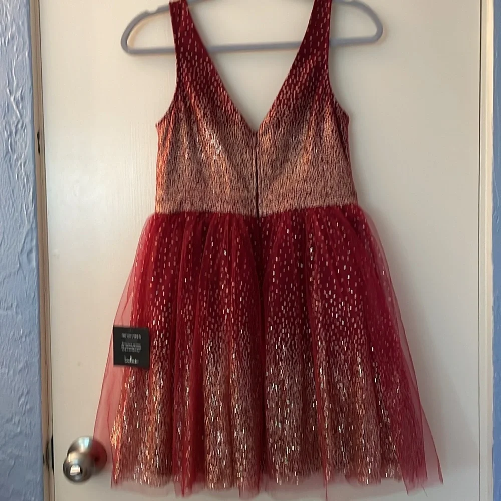 NWT Lulu's Burgundy Glitter Mini Dress - Picture 8 of 8